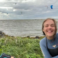 Pagina Ons team • Nederlandse Kitesurfvereniging 🤙 Anna de Jong
